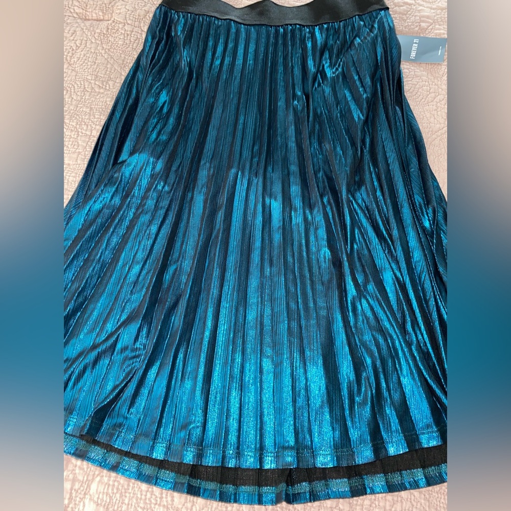 Forever 21 Metallic Blue Pleated Midi Skirt - Picture 4 of 11
